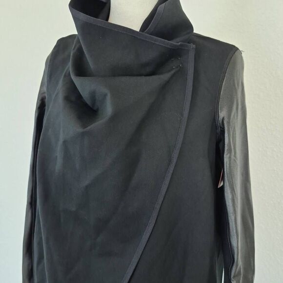 SPANX Faux Leather Convertible Black Coat Drape Front Jacket Size XS - Picture 3 of 9